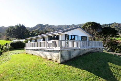 Photo of property in 209 Bellville Drive, Coromandel, 3506