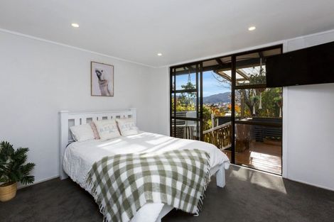 Photo of property in 33 Fraser Street, Wainuiomata, Lower Hutt, 5014