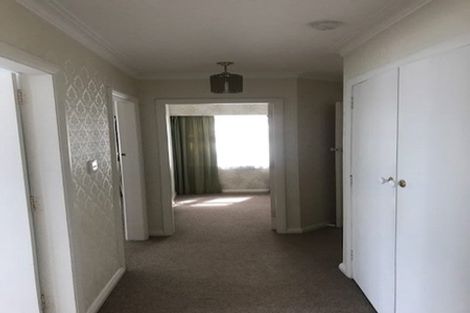 Photo of property in 37 Tio Tio Road, Miramar, Wellington, 6022