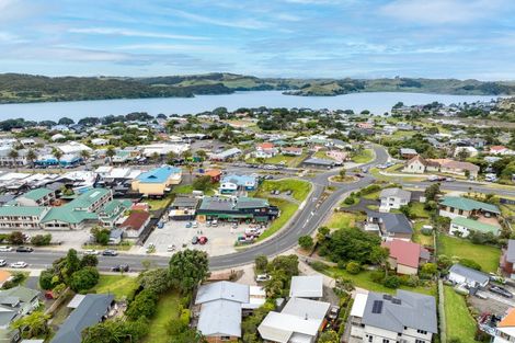 Photo of property in 4 Bankart Street, Raglan, 3225