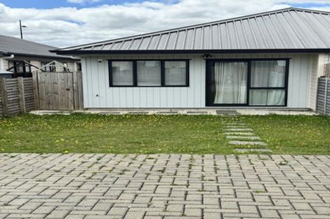 Photo of property in 11a Tributary Parade, Karaka, Papakura, 2113