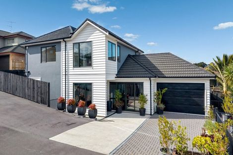 Photo of property in 39b Chieftain Rise, Goodwood Heights, Auckland, 2105