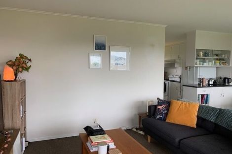 Photo of property in 2/4 Dewsbury Terrace, Castor Bay, Auckland, 0620