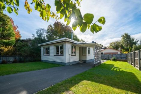 Photo of property in 32 Martindales Road, Heathcote Valley, Christchurch, 8022