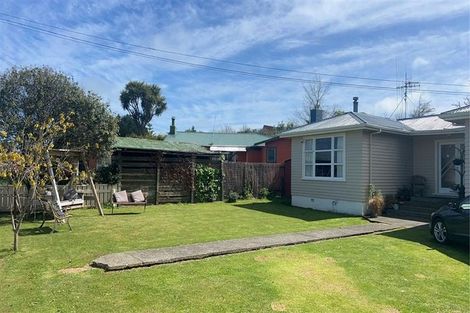Photo of property in 10 Hulke Street, Foxton, 4814