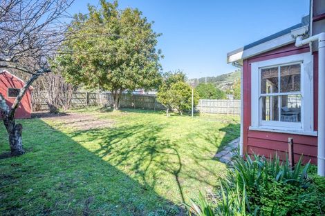 Photo of property in 11 Bruce Terrace, Akaroa, 7520