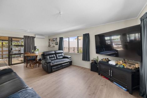 Photo of property in 1033 Sussex Street, Mayfair, Hastings, 4122