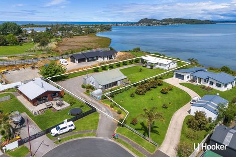 Photo of property in 28 Sandleigh Drive, Athenree, Katikati, 3177