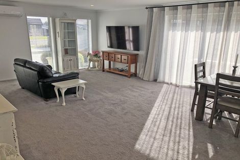 Photo of property in 6 Shrimpton Avenue, Woodend, 7610