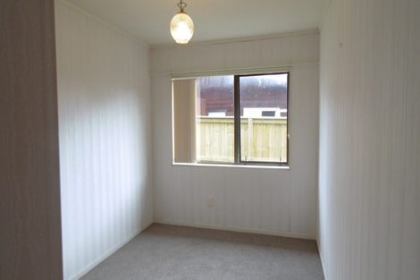 Photo of property in 1/149 West Harbour Drive, West Harbour, Auckland, 0618