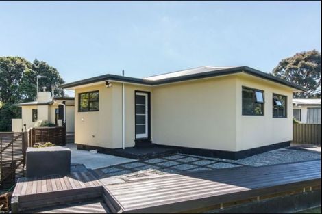 Photo of property in 44 Gavin Road, Raumati Beach, Paraparaumu, 5032