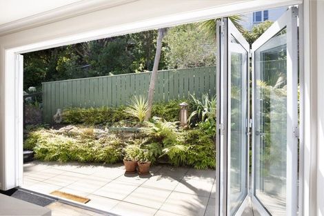 Photo of property in 8 Otaki Street, Miramar, Wellington, 6022