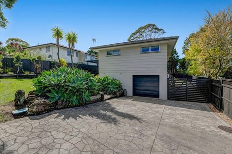 Photo of property in 113 Weatherly Road, Torbay, Auckland, 0630