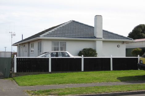 Photo of property in 9 Kotuku Street, Castlecliff, Whanganui, 4501