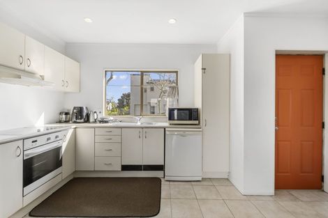 Photo of property in 1 Butia Avenue, Henderson, Auckland, 0612