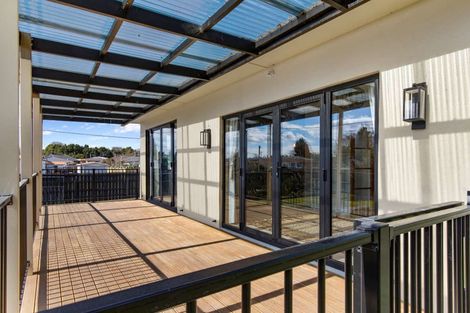 Photo of property in 14 Victory Road, Fairy Springs, Rotorua, 3015