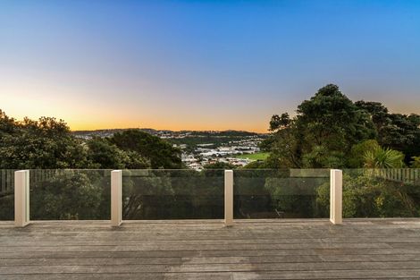 Photo of property in 147 Seatoun Heights Road, Miramar, Wellington, 6022