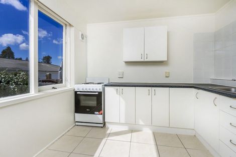 Photo of property in 1/91 Verran Road, Birkenhead, Auckland, 0626