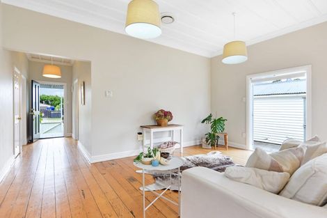 Photo of property in 19 Arnold Street, Leamington, Cambridge, 3432