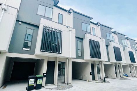 Photo of property in 18 Mina Way, Browns Bay, Auckland, 0630