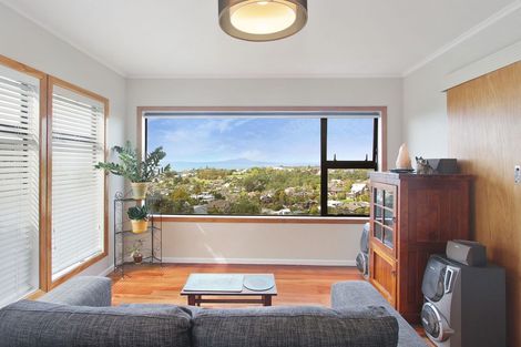 Photo of property in 164 Browns Bay Road, Murrays Bay, Auckland, 0630