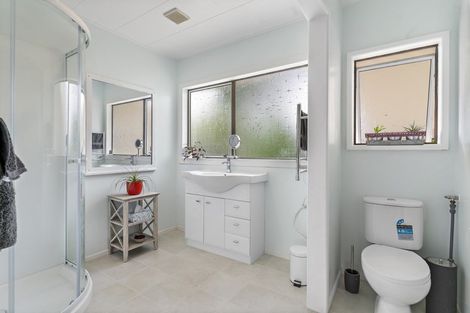 Photo of property in 51 Cologne Street, Martinborough, 5711