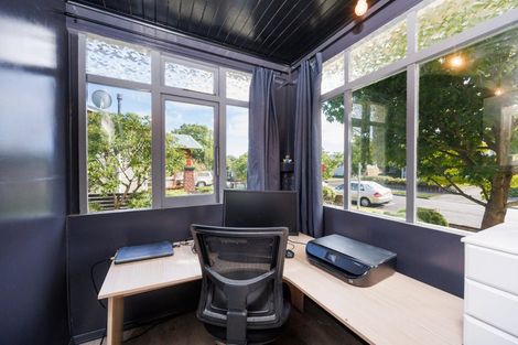 Photo of property in 3 Karaka Street, Hokowhitu, Palmerston North, 4410