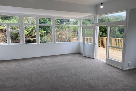 Photo of property in 128 Trelissick Crescent, Ngaio, Wellington, 6035