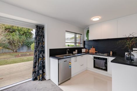 Photo of property in 18 Remuera Avenue, Cashmere, Christchurch, 8022