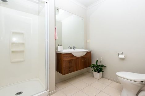 Photo of property in 3 Carousel Crescent, East Tamaki Heights, Auckland, 2016