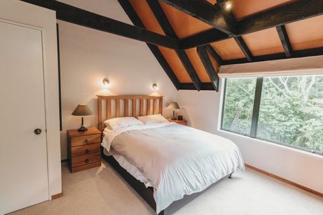 Photo of property in 2a Pitoitoi Road, Days Bay, Lower Hutt, 5013