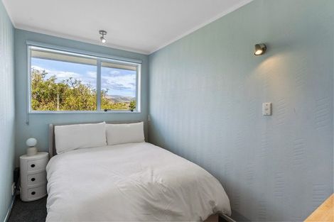 Photo of property in 8 Ara Kuaka, Waikanae Beach, Waikanae, 5036