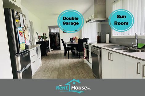 Photo of property in 15 Liston Crescent, Cockle Bay, Auckland, 2014