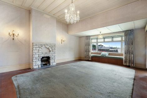 Photo of property in 10 Cheltenham Road, Devonport, Auckland, 0624