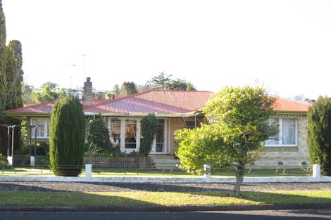 Photo of property in 8 Vectis Road, Hillcrest, Hamilton, 3216