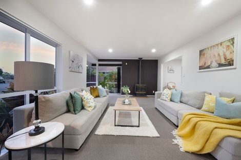 Photo of property in 27 Eiger Place, Northpark, Auckland, 2013