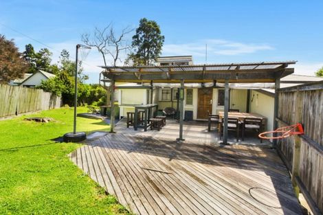 Photo of property in 130 Verran Road, Birkdale, Auckland, 0626