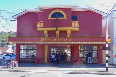 Photo of property in 10 Mersey Street, Island Bay, Wellington, 6023