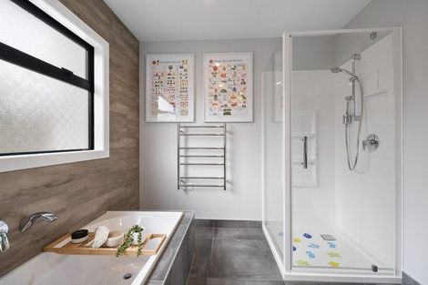 Photo of property in 34 Freedom Drive, Kelvin Grove, Palmerston North, 4414