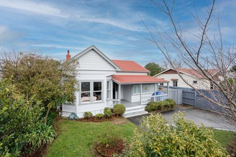 Photo of property in 36 Knowles Street, Terrace End, Palmerston North, 4410