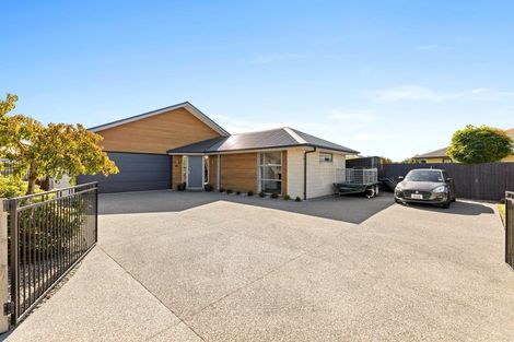 Photo of property in 50 Burnham School Road, Rolleston, 7614