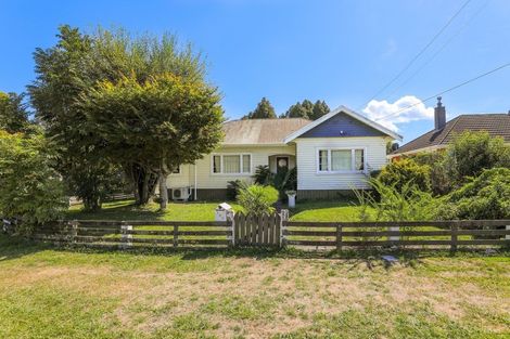 Photo of property in 100 Ngatai Street, Taumarunui, 3920