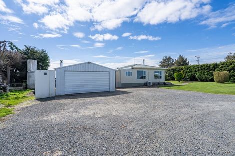 Photo of property in 460 Tiwai Road, Awarua Plains, Invercargill, 9877