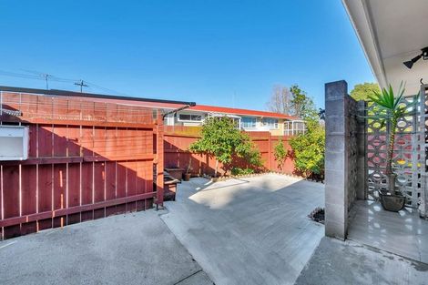 Photo of property in 2/138a Great South Road, Manurewa, Auckland, 2102