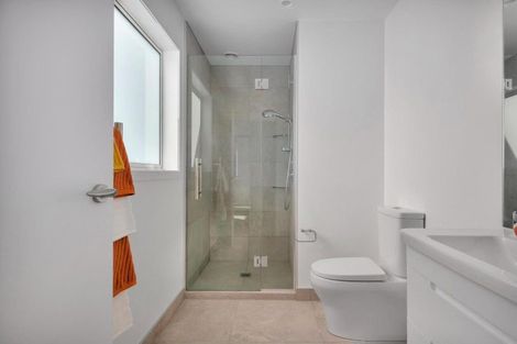 Photo of property in 51 Banks Boulevard, Whitby, Porirua, 5024