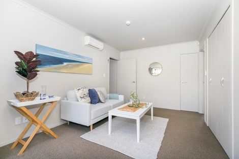 Photo of property in 24 Pointon Glade, Grandview Heights, Hamilton, 3200