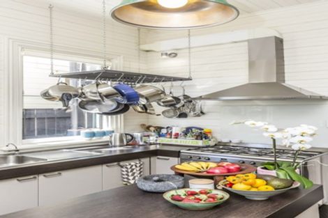 Photo of property in 19 Roy Street, Newtown, Wellington, 6021