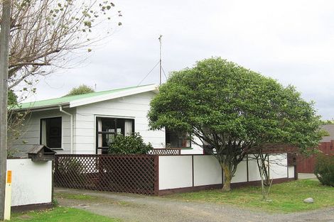 Photo of property in 2/3 Park Road, Paraparaumu Beach, Paraparaumu, 5032