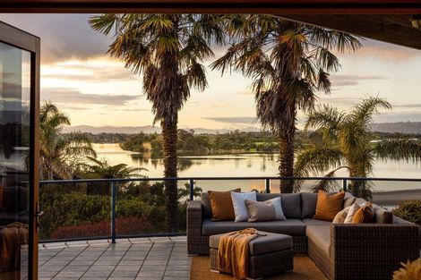 Photo of property in 20 Tinopai Drive, Omokoroa, 3114