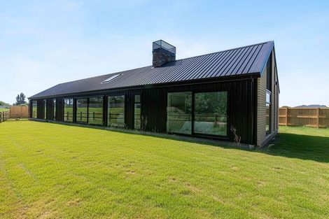 Photo of property in 8 Molly Place, Southbridge, 7602